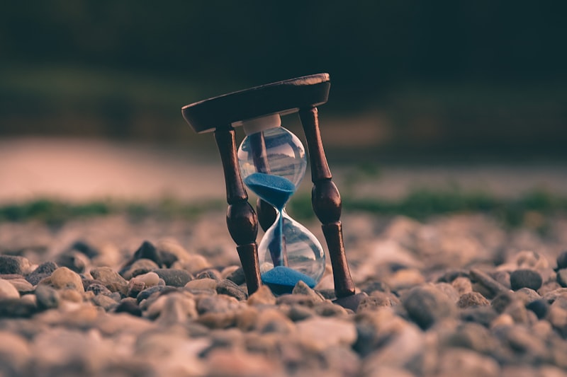 Hourglass for page speed